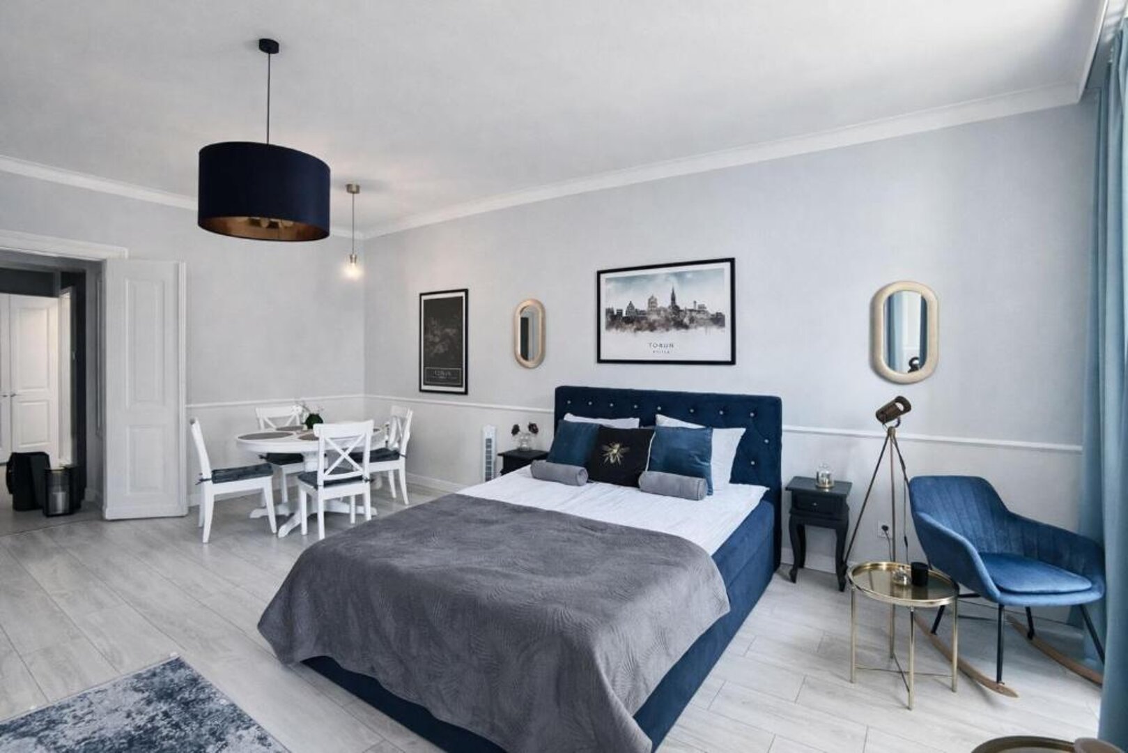 Aleksandra Jeziorska Hol Apartamenty Apartament Widok na Starówkę